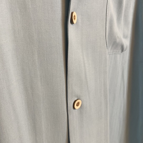 NWT Tommy Bahama Button Down Short Sleeve Shirt - Picture 4 of 4